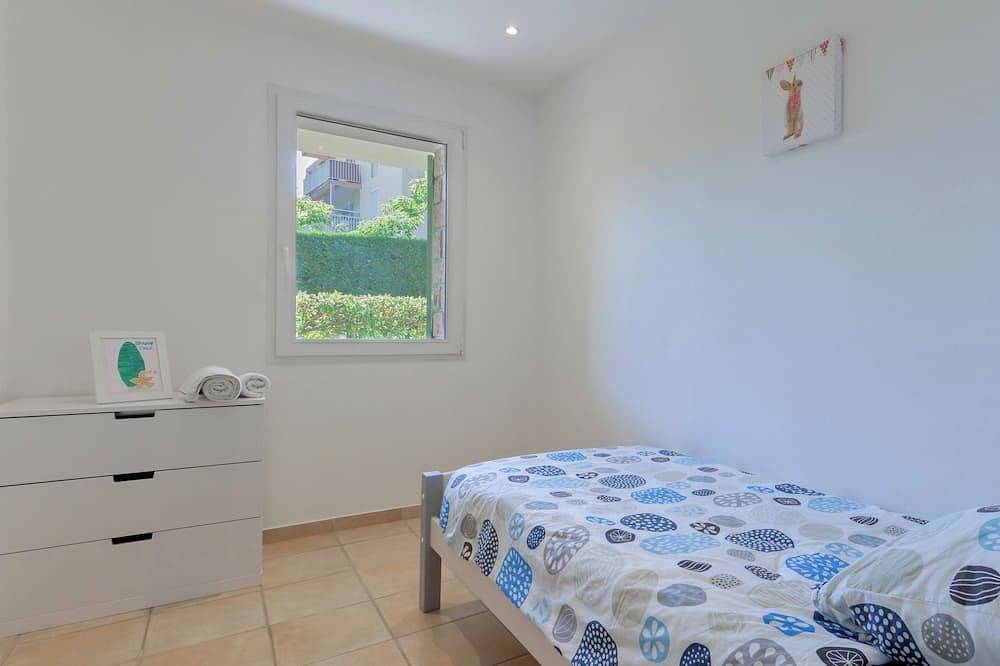 Traumhafte Villa in Antibes | Pool & idyllischer Garten |800m vom Meer |9 Gäste in Antibes, Mittelmeerküste (Frankreich)