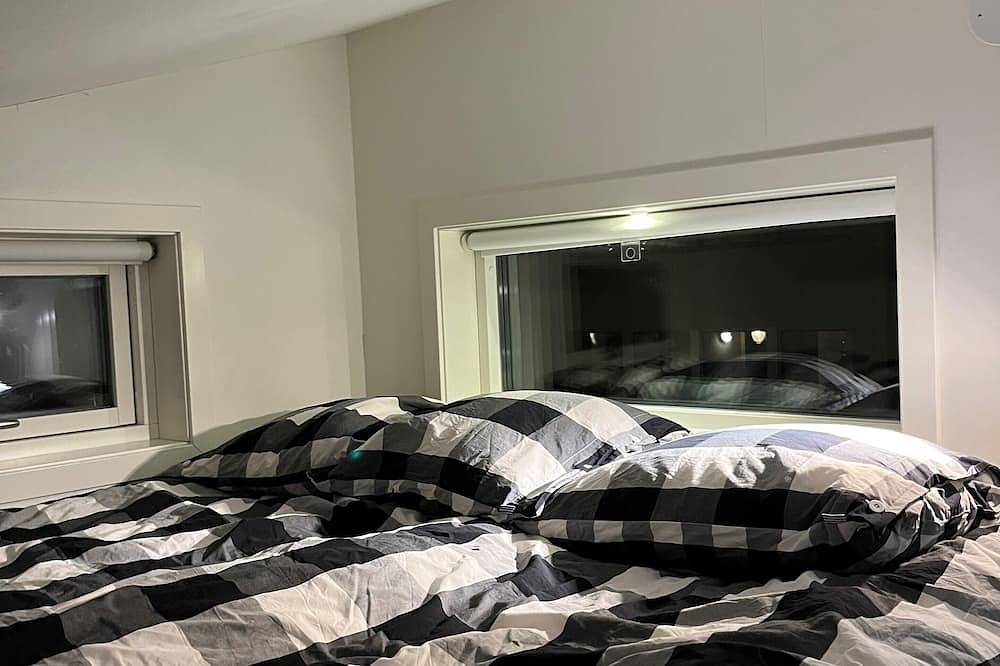 Cozy little house with a patio near the center! in Katrineholm, Södermanland