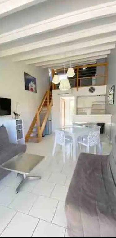 Villa pour 2 personnes, avec jardin et terrasse dans le Sud de la France - 2