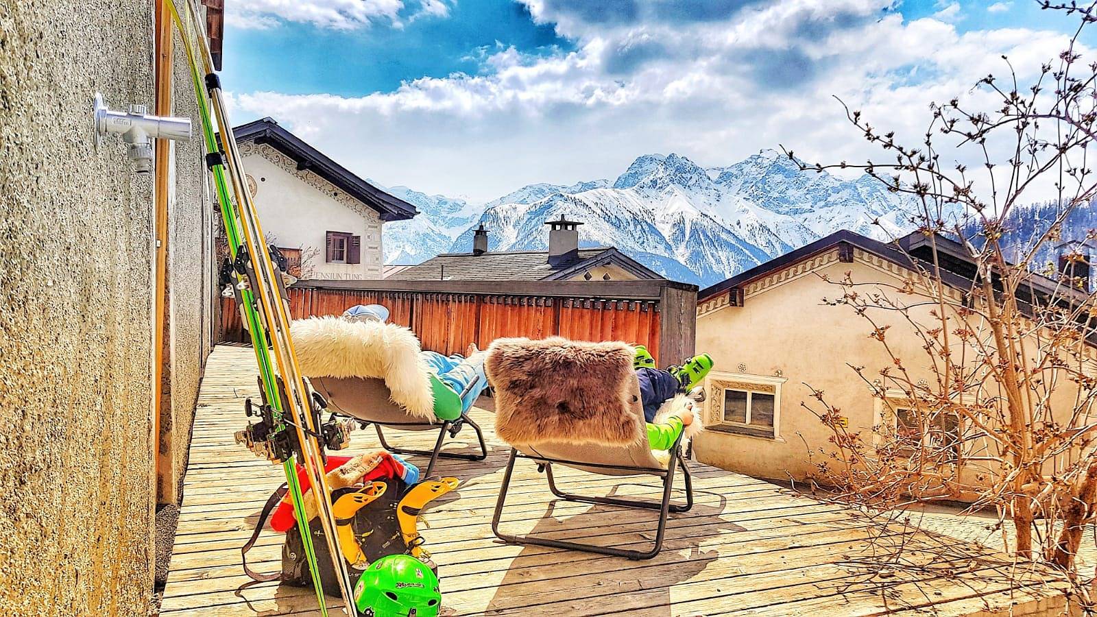 Chasa Staila - Ferienwohnung für 1 - 14 Personen, 300m2 in Vnà, Valsot