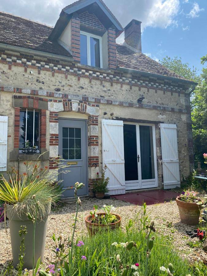 Maison d’hôte pour 11 personnes, avec vue et jardin, animaux acceptés dans Yonne - 2