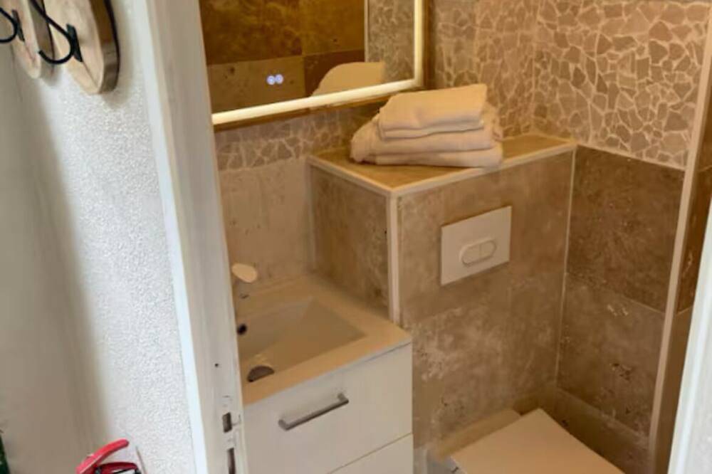 Ganze Wohnung, Jacuzzi, Air conditioning and Terrace in Kingersheim, Mülhausen und Umgebung
