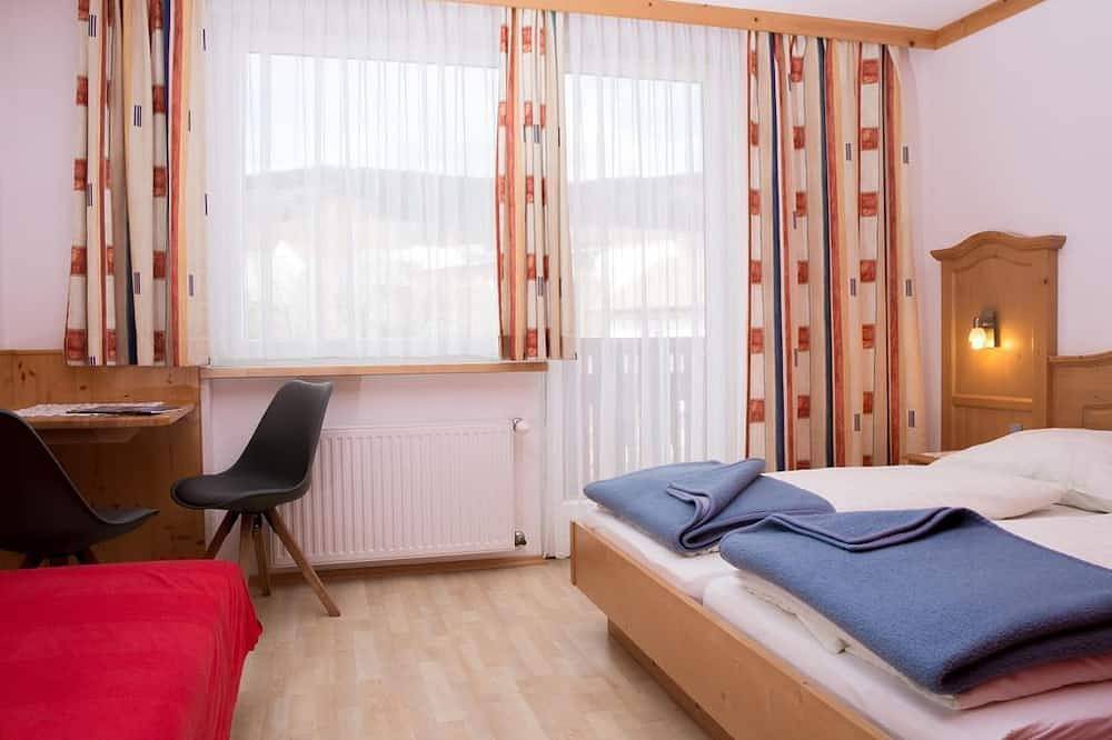 Doppelzimmer mit Dusche, Wc - Pension Paulitsch in St. Lambrecht, Murau (Kreischberg)