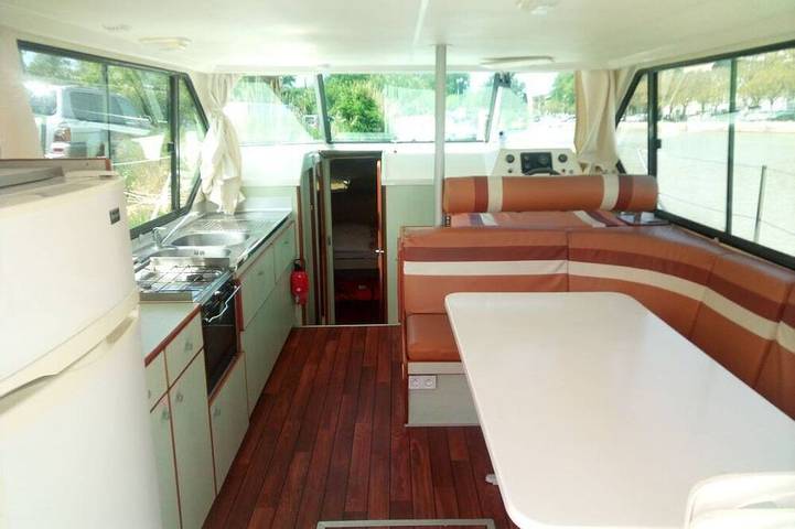 Péniche pour 6 personnes, avec jacuzzi et balcon, animaux acceptés dans l' Hérault - 4