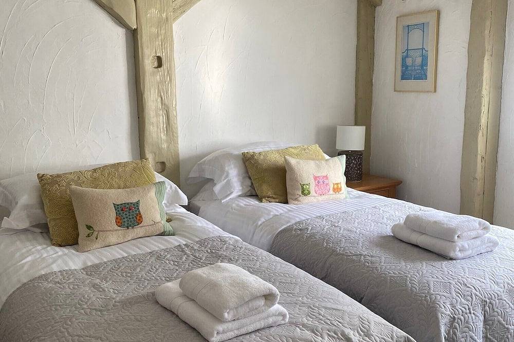 Beautiful Seaside Cottage in Seaford, East Sussex