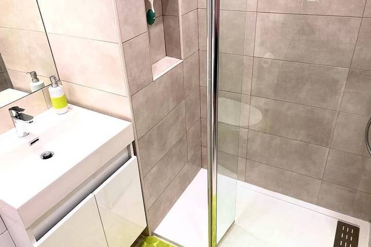 Ganze Wohnung, Well Equipped 2 Bed Penthouse with Solarium, close to beach and local amenities in Pueblo Patricia, Los Alcázares