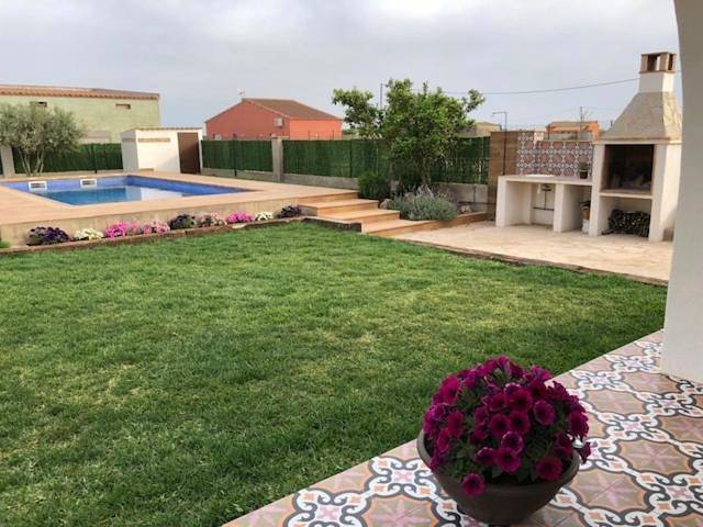 Casa rural para 9 personas, con piscina para niños y vistas además de jardín y piscina en San Jaime de Enveija - 2