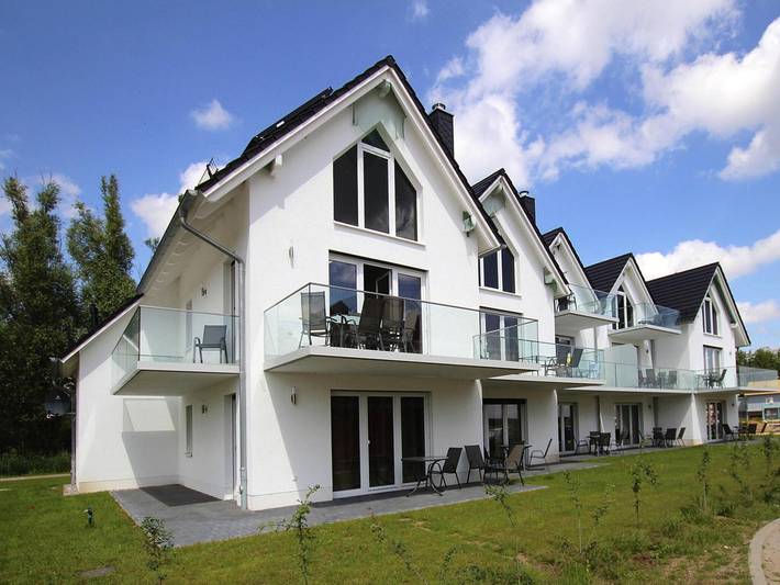 Ferienwohnung für 2 Personen, mit Terrasse und Garten sowie Seeblick am Plauer See