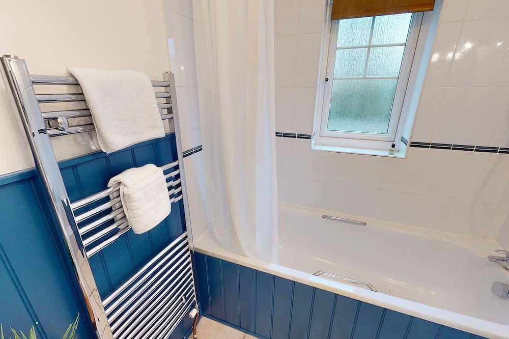 Entire apartment, The Woodstock Suite Vanbrugh 7 | Oxford Holiday Lets | 1 Bed & Sleeps 2 in Oxford, Oxfordshire