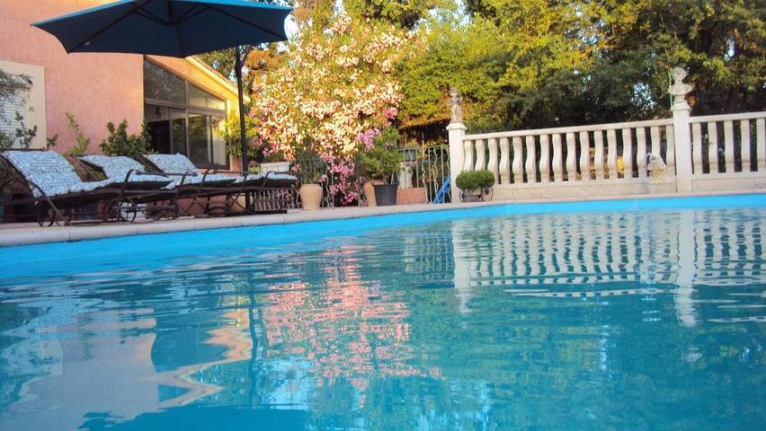 Maison de vacances pour 4 personnes, avec piscine ainsi que vue et jardin - 1