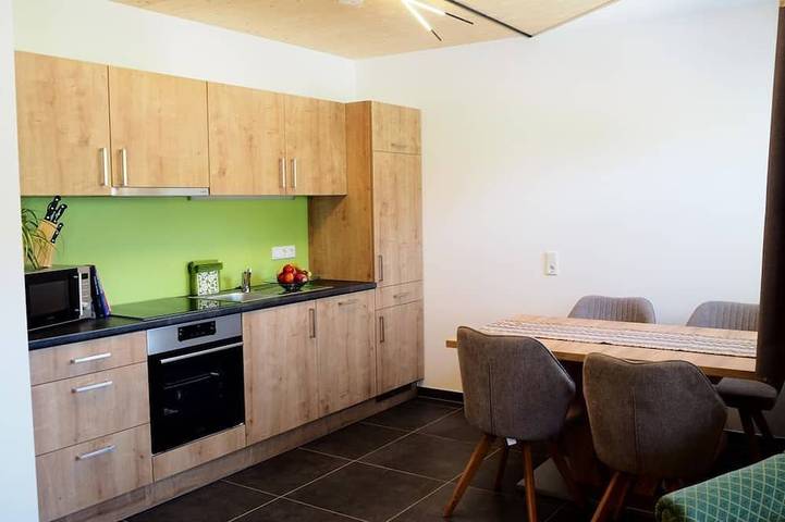 Ferienwohnung für 6 Personen, mit Balkon und Garten sowie Sauna und Pool - 1