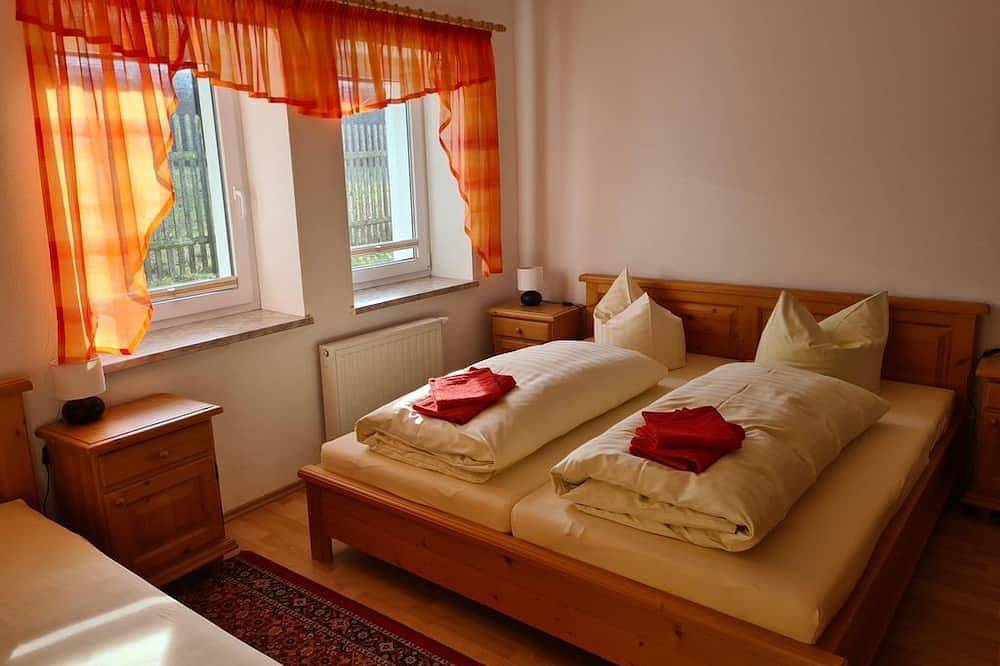 Dreibettzimmer Bettenhaus, Dusche, Wc,online - Landgasthof Süßebach in Süßebach, Eichigt
