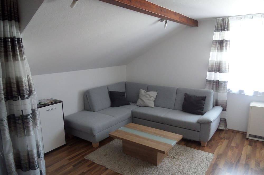 Ganze Wohnung, Am Bodensee mit herrlichem See- und Alpenblick. Noch freie Sommer-Termine 2027 in Sipplingen, Region Bodensee-Oberschwaben