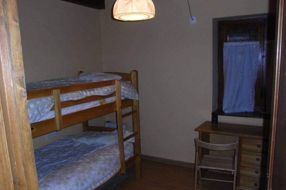 3-storey townhouse in Vielha e Mijaran, Catalan Pyrenees