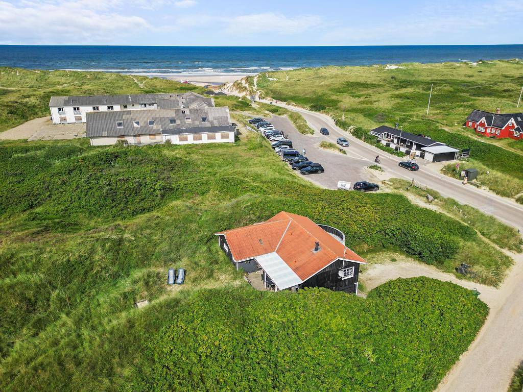 Ferienhaus mit Whirlpool, Sauna und nur 100 meter zum Strand in Vejers Strand, Varde