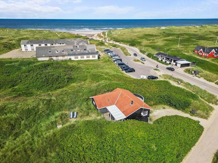 Ferienhaus mit Meerblick für 6 Personen, mit Balkon/Terrasse und Whirlpool sowie Sauna in Vejers Strand