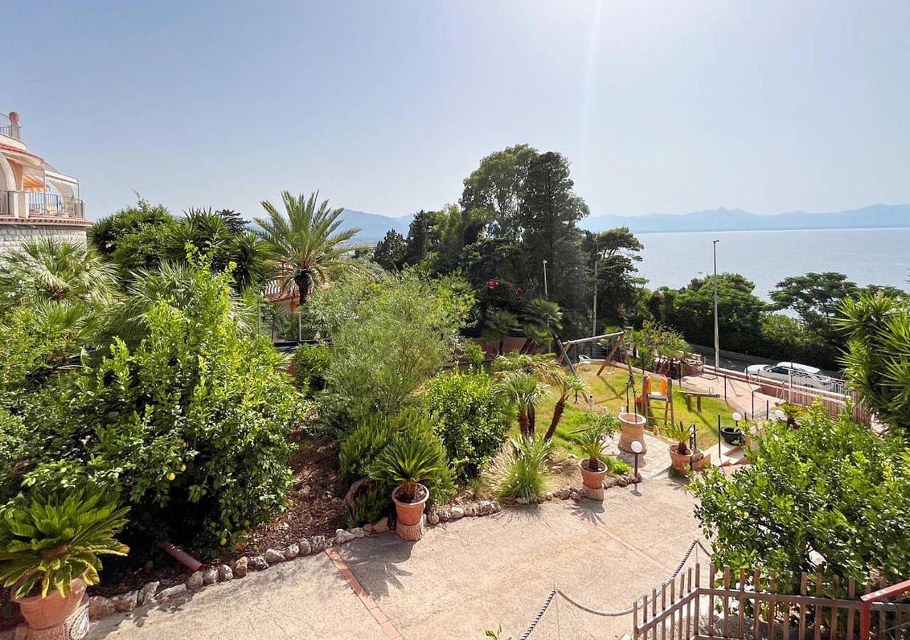 Three-Bedroom Villa in Bagheria, Provincia di Palermo