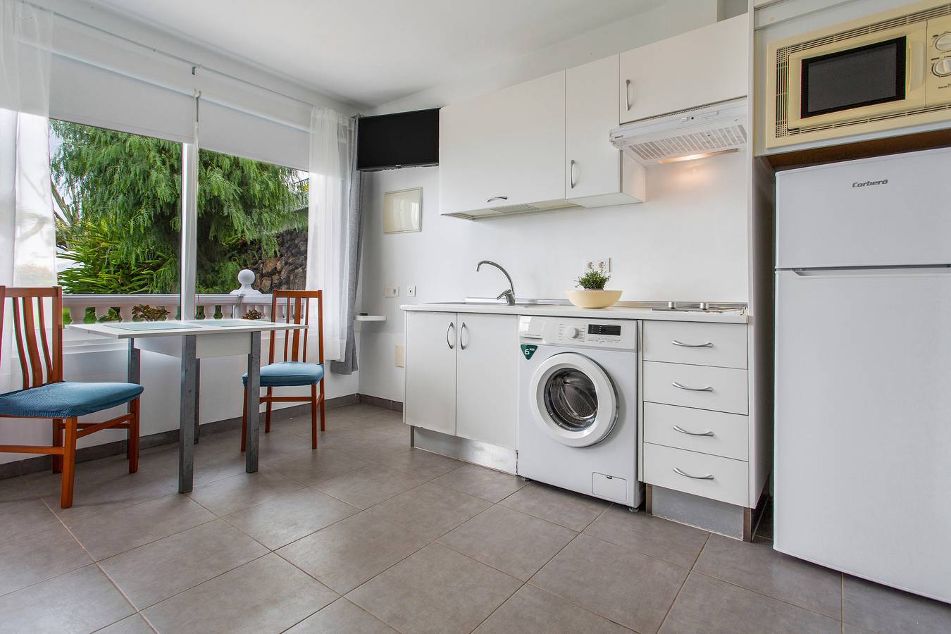 Appartement entier, Appartement de Vacances 'Blue Oasis' avec Vue sur la Mer et Wi-Fi in Mesa del Mar, Tacoronte