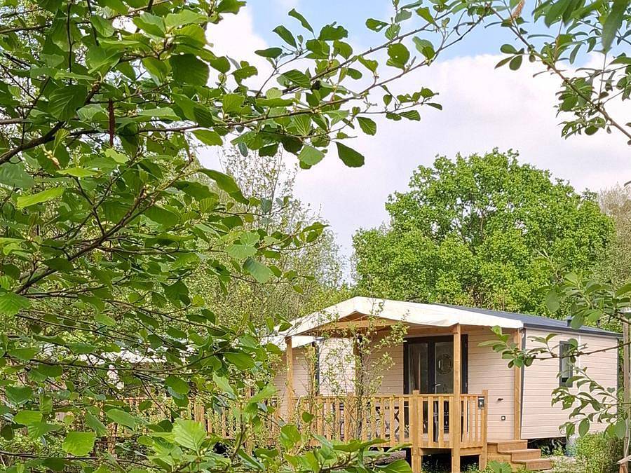 Camping du Grand Pré - Mobilhome 2 personas - Le Nénuphar Parcela 7- 1 Habitación in Long, Región de Abbeville