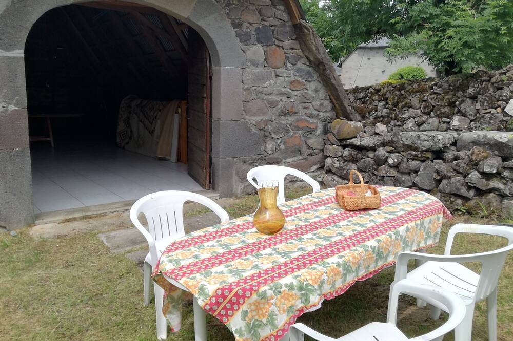 Le Charme De L Ancien Renove in Thiézac, Région d'Aurillac