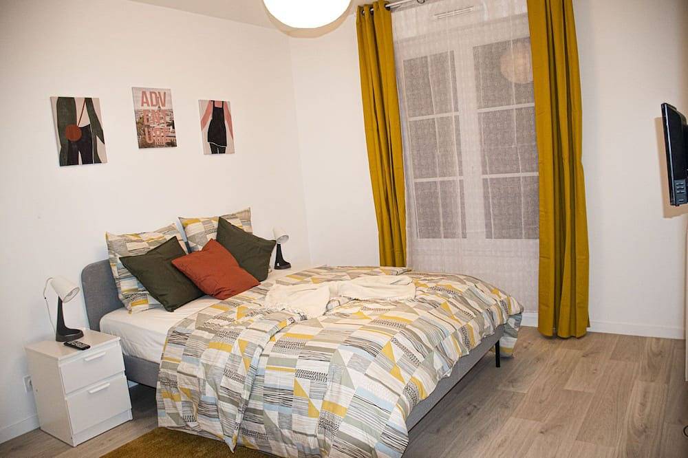Apartamento entero, Apartamento-Apartamento-Baño con bañera-Vista a la Calle in Gagny, Sena-Saint Denis