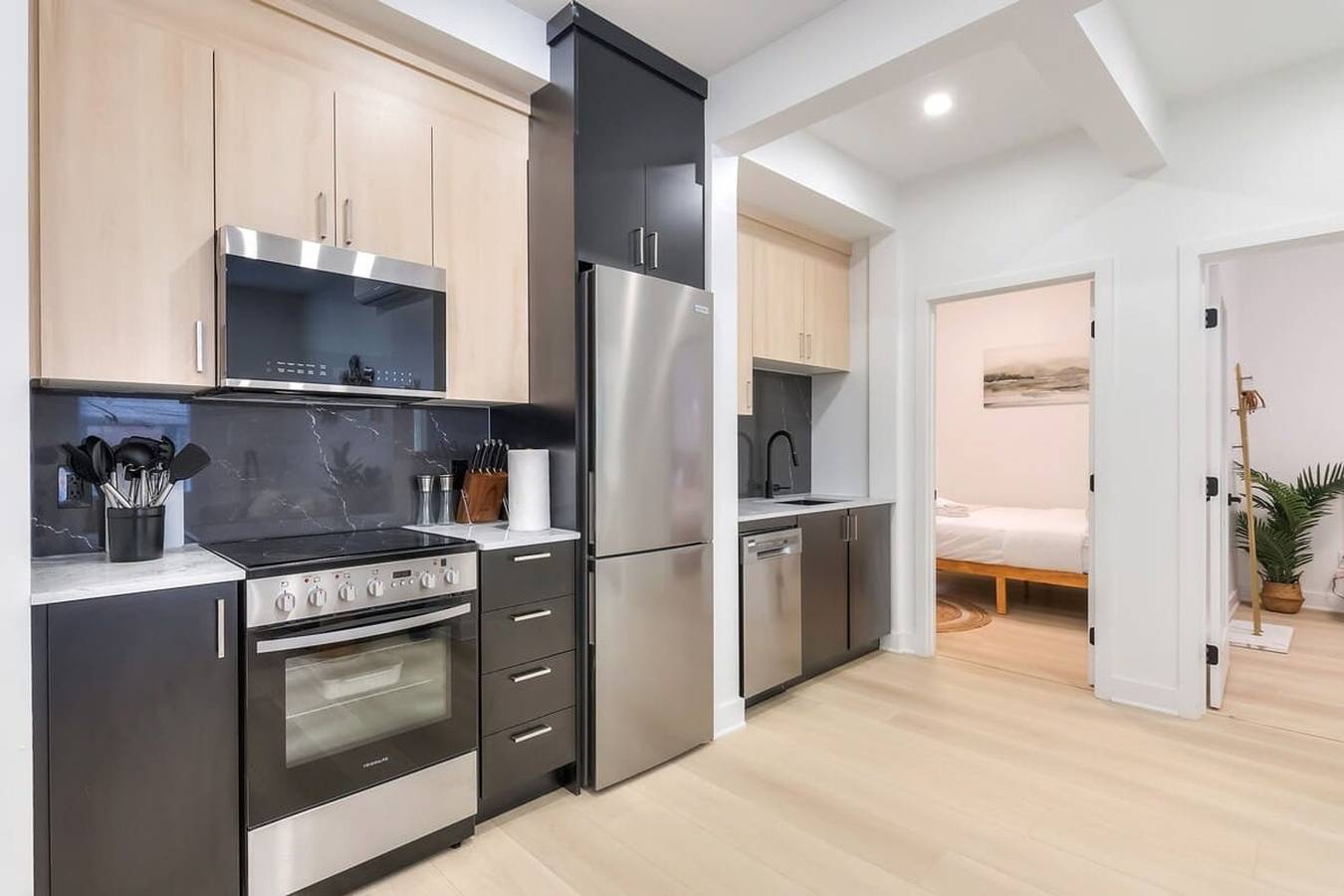 Apartamento entero, Boho chic and spacious 2 bedroom Heart of downtown in Ville-Marie, Montreal