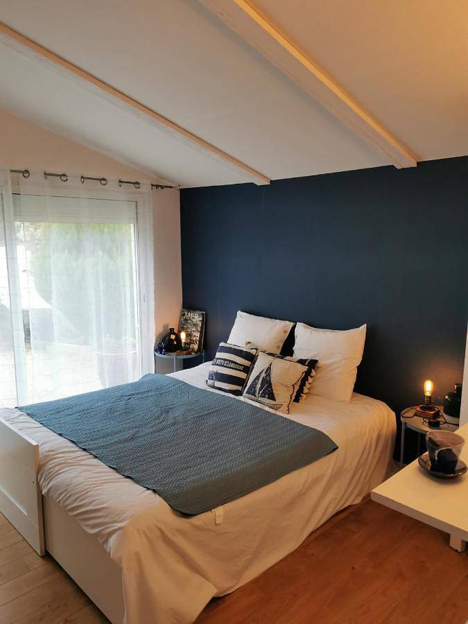 Double Room with Private Bathroom in Saint-Péray, Région de Tournon-sur-Rhône