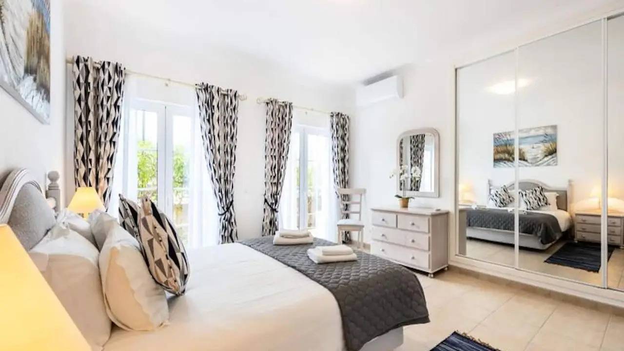 Ganze Ferienwohnung, Ferienwohnung für 6 Personen (150 m²) in Budens in Budens, Faro Distrikt