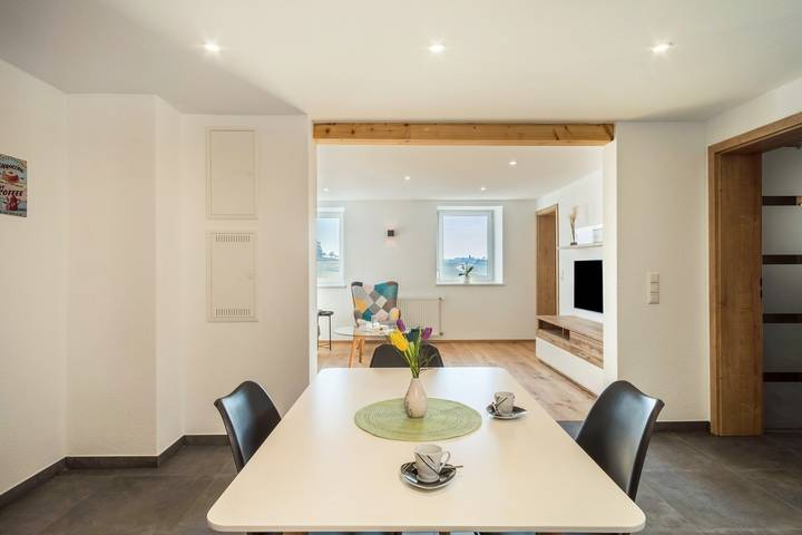 Ganze Wohnung, Ferienwohnung 'Pusteblume' mit Bergblick, Terrasse und Wlan in Neukirch, Region Bodensee-Oberschwaben
