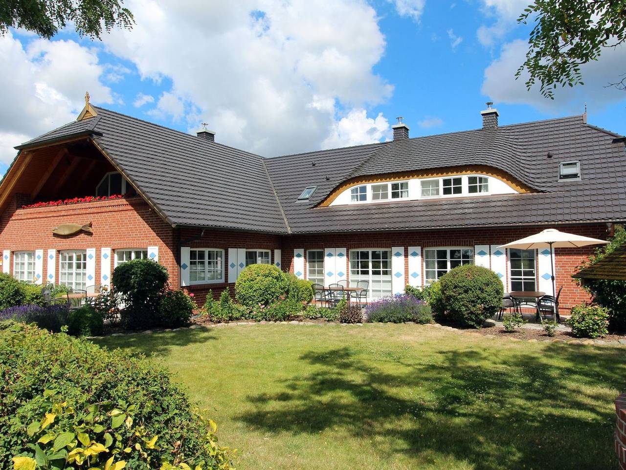 Ganze Ferienwohnung, Schöne Ferienwohnungen mit Terrasse/Balkon u. Sauna in Middelhagen, Mönchgut