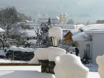 Ferienwohnung für 2 Personen, mit Ausblick und Seeblick sowie Garten am Mondsee