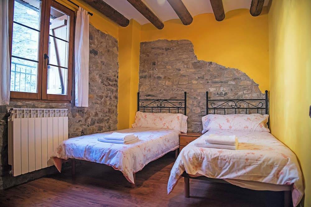 Homerez - Casa encantadora en Belsierre, vista a montaña in Belsierre, Puértolas