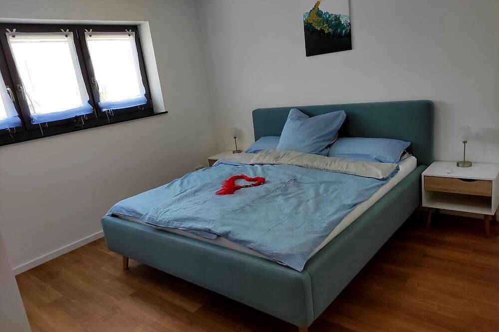 Ganze Wohnung, Ferienwohnung \"Pyjamaparty\" in Dornburg, Landkreis Limburg-Weilburg