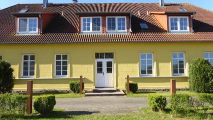 Ferienwohnung für 4 Personen, mit Seeblick und Garten sowie Sauna und Ausblick in Gingst