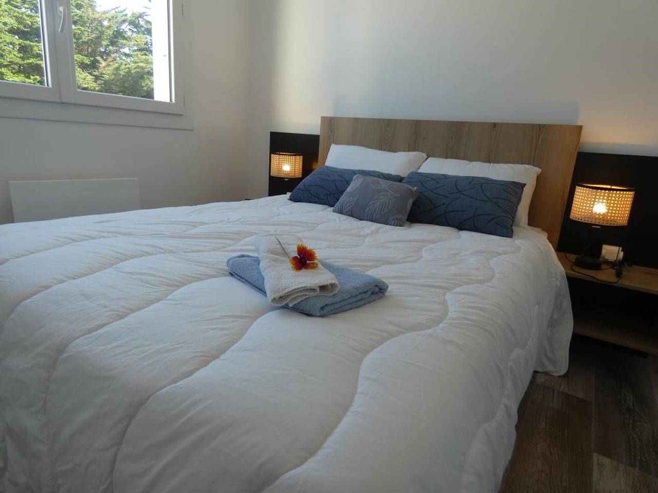Appartement entier, Appartement rénové, 2 chambres, balcon, parking, face mer in Notre-Dame-de-Monts, Vendée