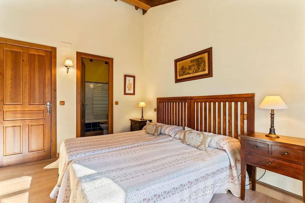 Casa rural (alquiler íntegro) para 4/6 personas. Bañera de hidromasaje in Quirós, Cordillera Cantábrica