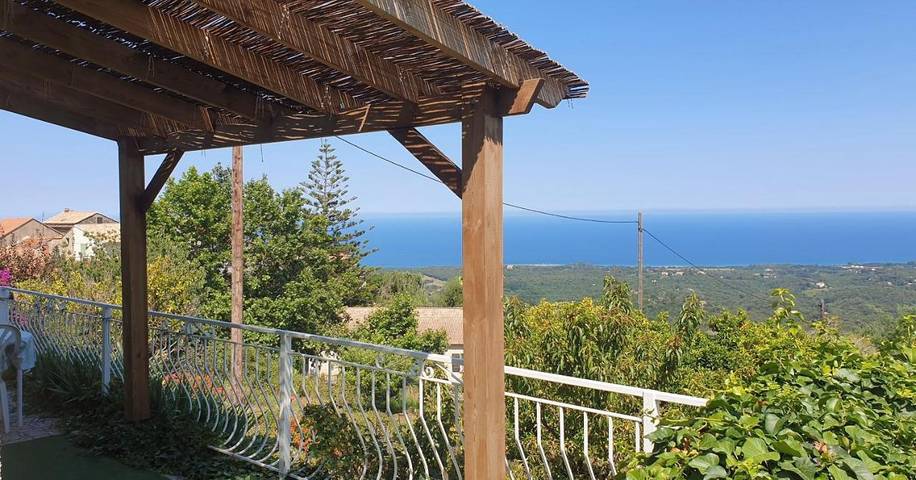 Gîte pour 4 personnes, avec vue et jardin à Valle-di-Campoloro