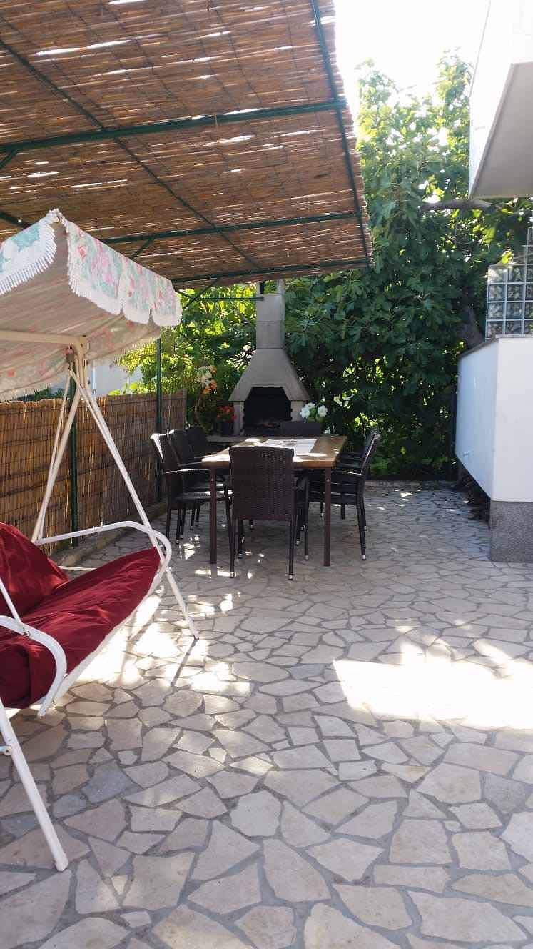 Ferienhaus mit Jacuzzi und Grillmöglichkeit in Premantura, Südküste Istrien