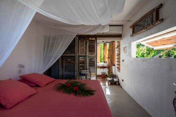 Location de vacances pour 6 personnes, avec vue ainsi que jardin et piscine dans Saint-Louis (Marie-Galante) - 4