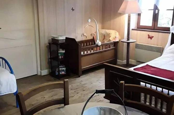 Location de vacances pour 5 personnes, avec terrasse à Queyssac-les-Vignes - 2