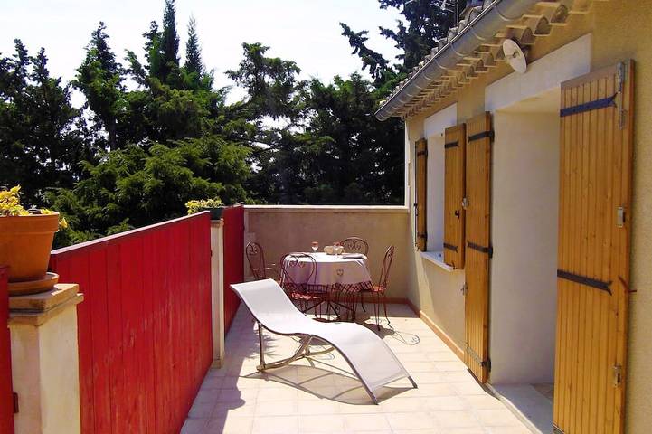 Ganze Wohnung, Cozy Appart-Villa + Terrasse & Hof 2 pers in Provence in ein Dorf nähe Avignon in Vedène, Vaucluse