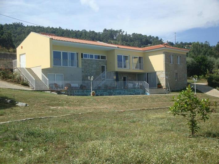 Maison de campagne pour 2 personnes, avec piscine ainsi que jardin et vue à Arouca - 4