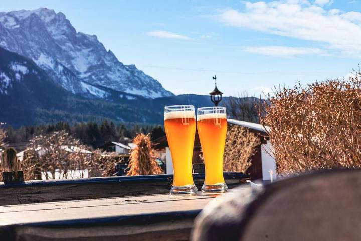 Ferienwohnung für 2 Personen, mit Balkon und Terrasse sowie Garten und Ausblick am Eibsee