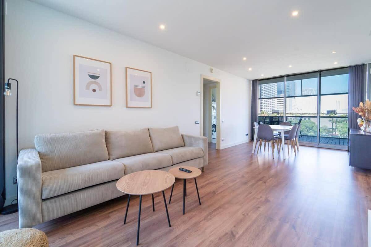 Unique Rentals-Seafront Luxe Suites in Playa Barcelona, Barcelona