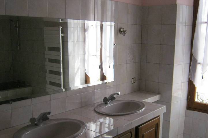 Gîte pour 6 personnes, avec jardin à Vacqueyras - 4