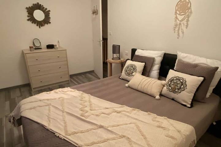 Location de vacances pour 9 personnes, avec terrasse et jardin, animaux acceptés dans Plage Tres-Cadec - 2