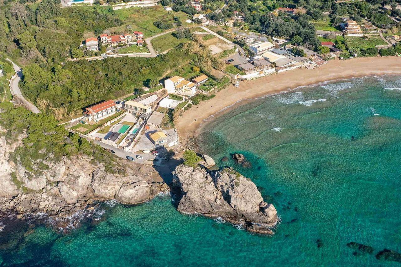 Villa Sofimar by the beach in Πέλεκα, Κέρκυρα