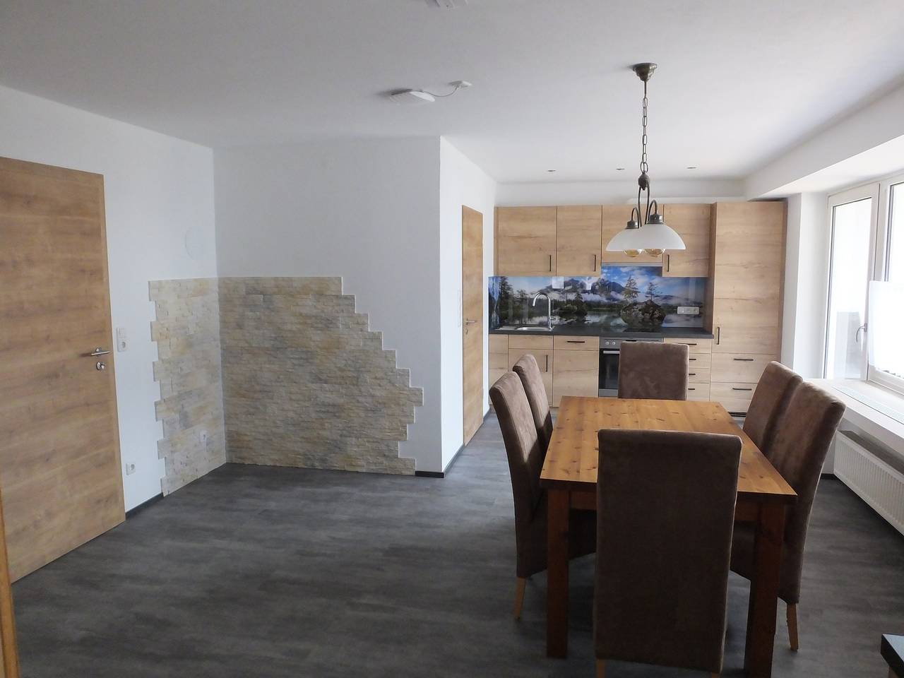Ganze Ferienwohnung, Ferienwohnung ganz nah - Ferienwohnung 82qm mit Terrasse, für max. 4 Personen in Piding, Berchtesgadener Alpen