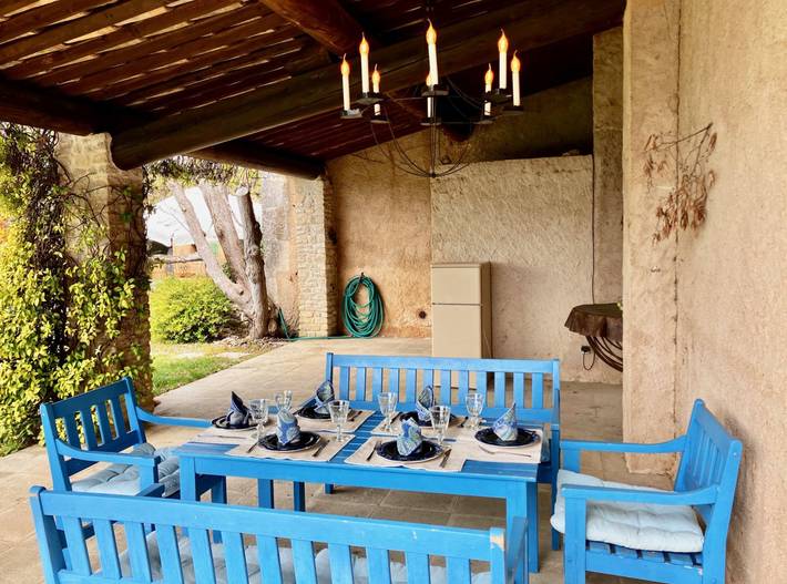 Gîte pour 9 personnes, avec jardin et terrasse, animaux acceptés à Joucas - 4