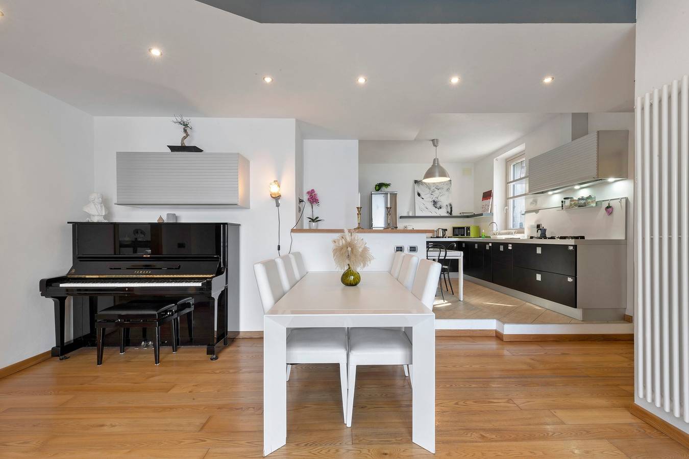 Dreamy Lakeview Mornings Await! in Faggeto Lario, Comosøen